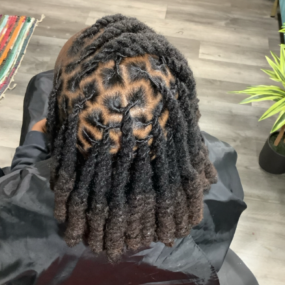 Loc Knots at ChariseRenee’J Hands of A Goddess in Kettering, MD