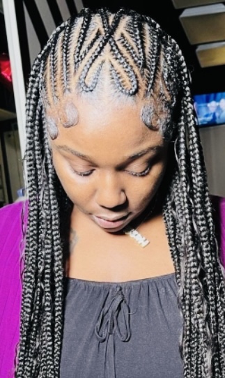 Medium Tribals design w/ knotless