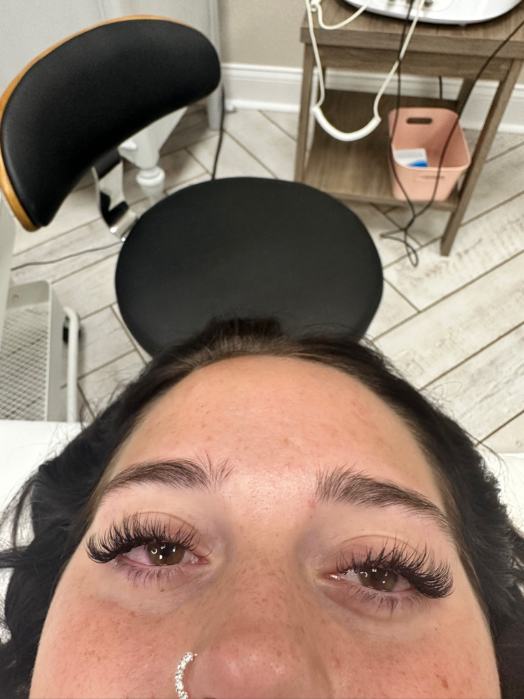 Classic Lash Full Set