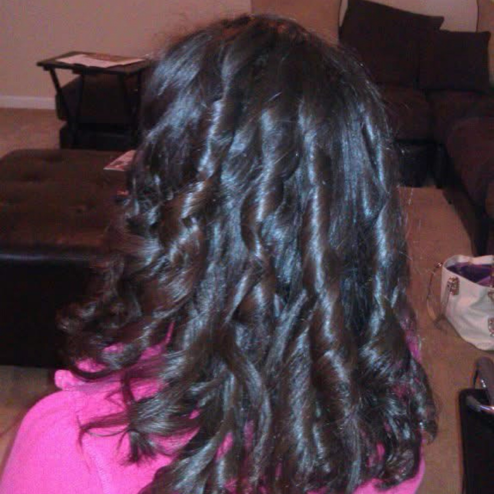 Shampoo & Press at Enuj Beauty by Leona in Grayson, GA