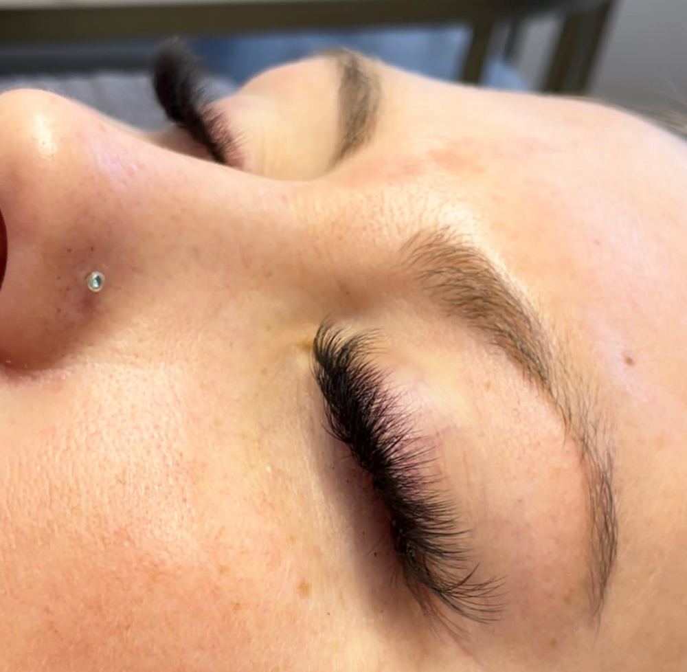 Volume Set Lash Extensions