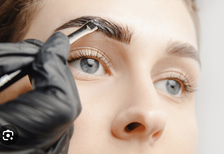 Brow Wax & Tint