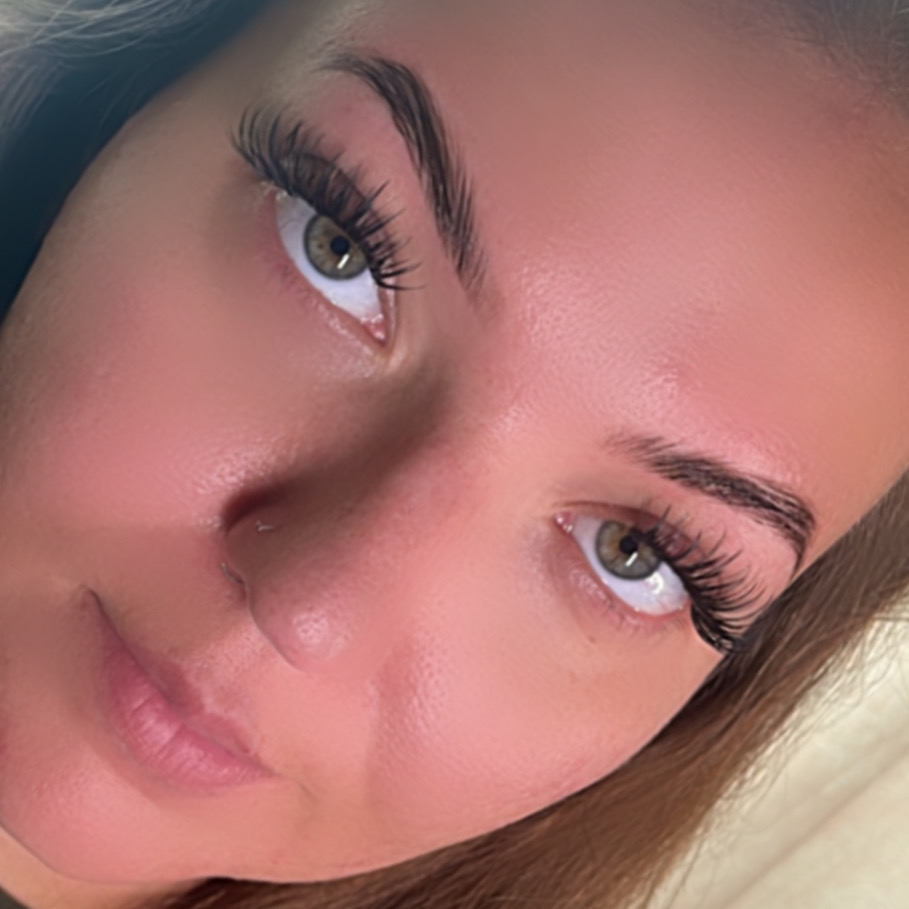 Cluster Lashes