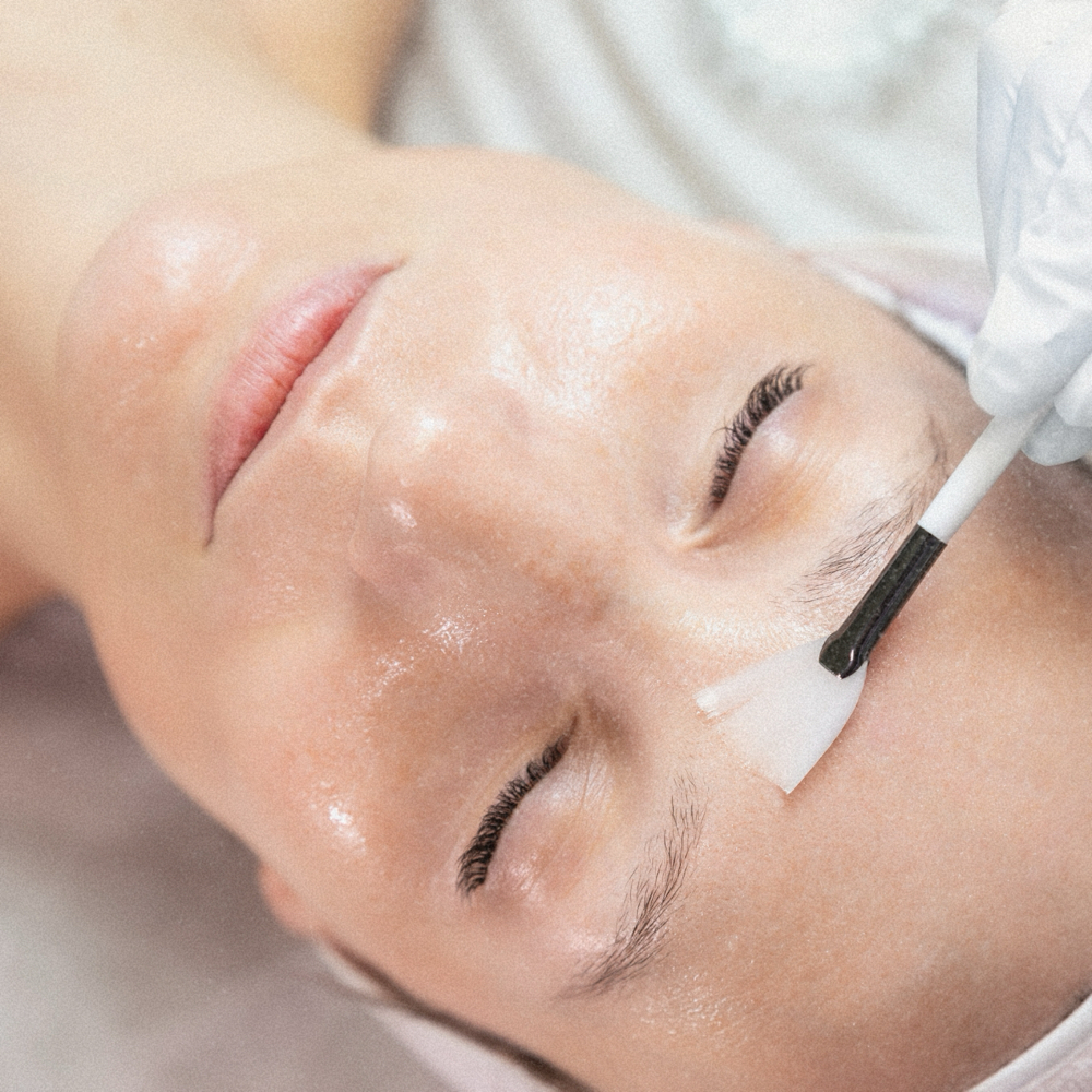 Signature Radiance Ritual Facial