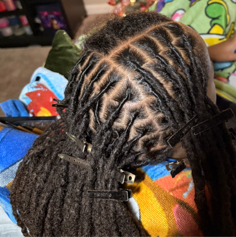 Kids Wash + Retwist ONLY at LocsByNeci in Phoenix, AZ