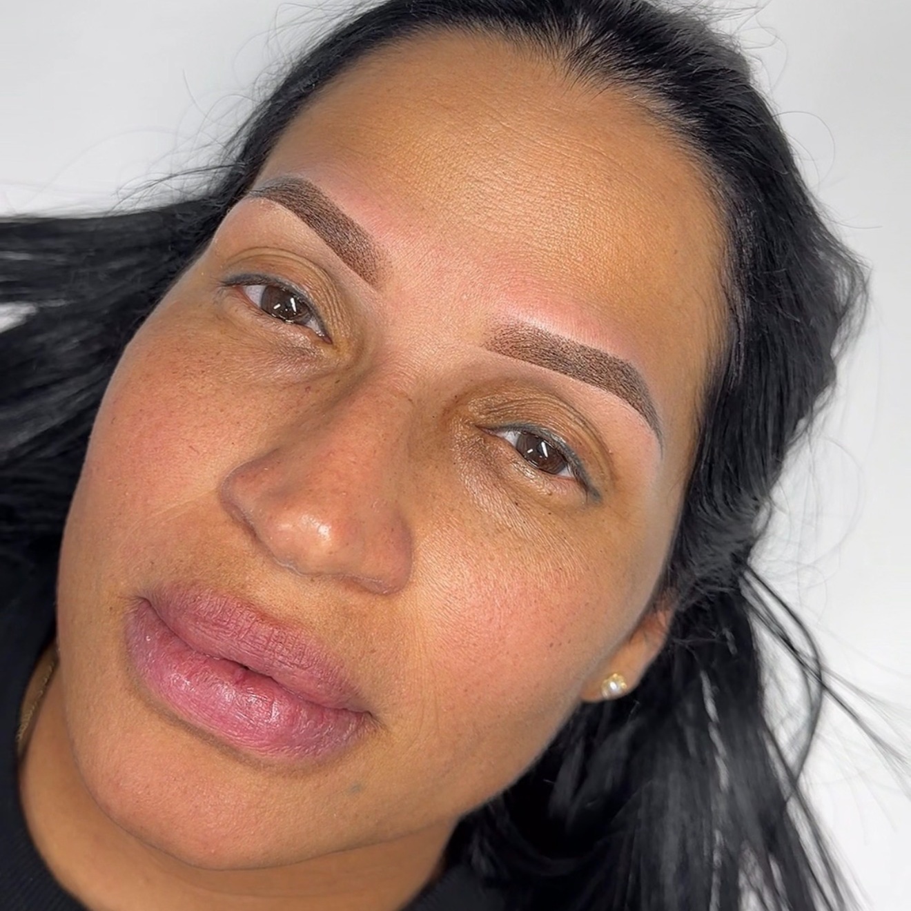 Retoque de cejas 6 meses at Zibá Beauty in Elmwood park, NJ