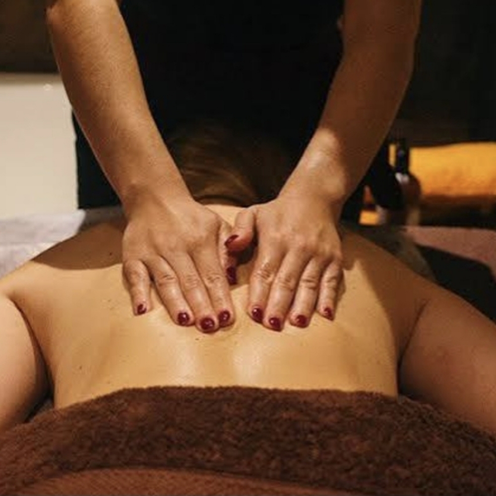 Back Glow Therapy – Espalda at Shandel Beauty Lab in Teaneck, NJ