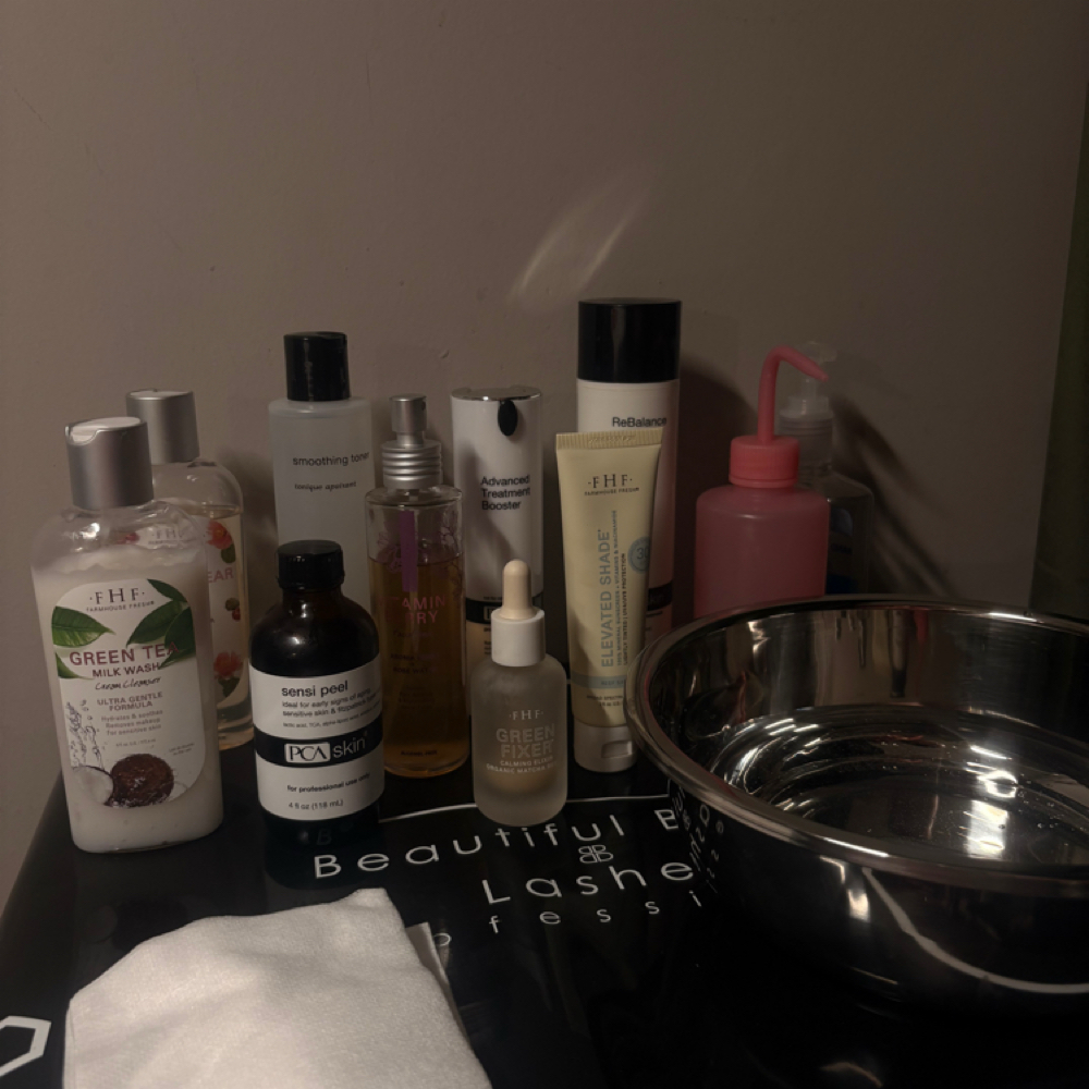 Sensi Peel at Ryanne Jade Glow Lounge in Washington, MO