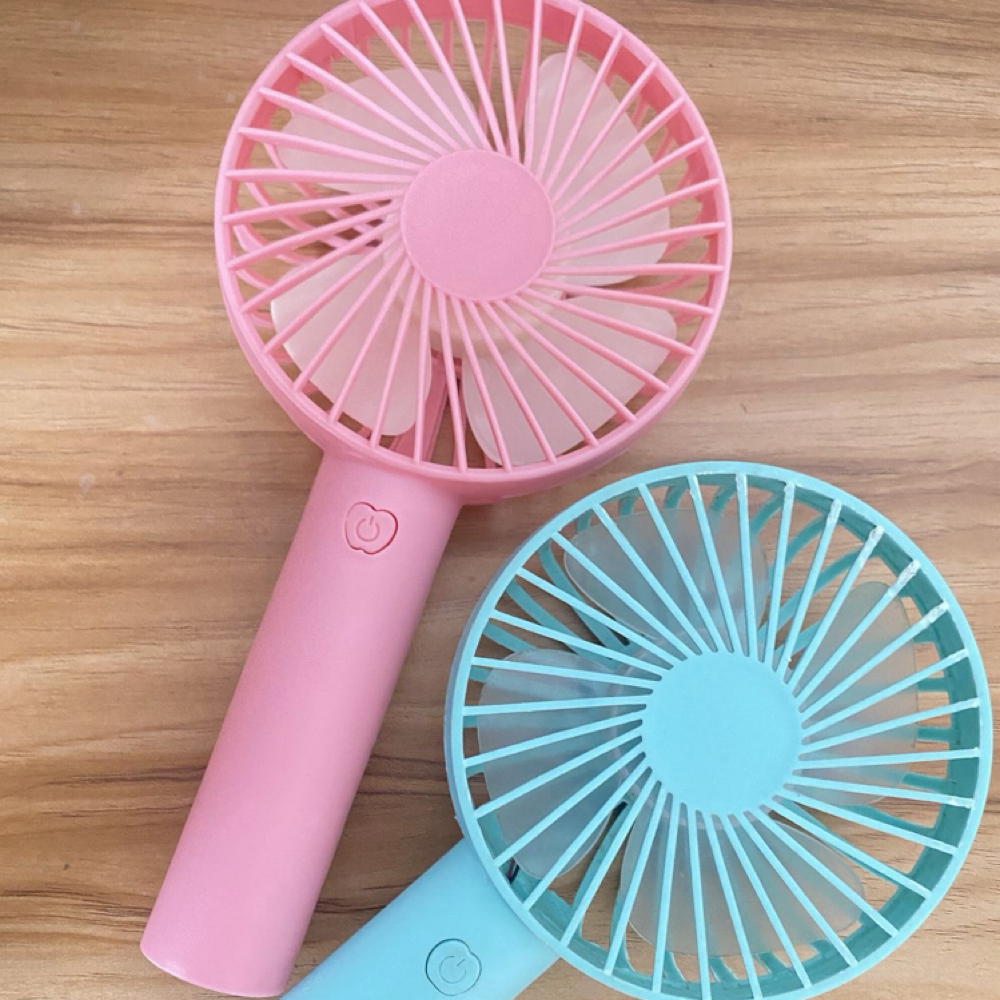 Lash Drying Fan at Brow’s By Anna permanent make up studio& Brow design in Illinois, IL