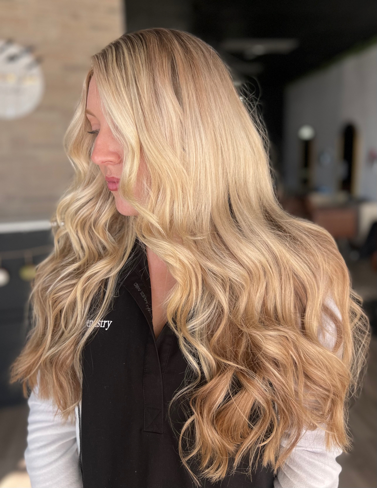 Full blonding Service