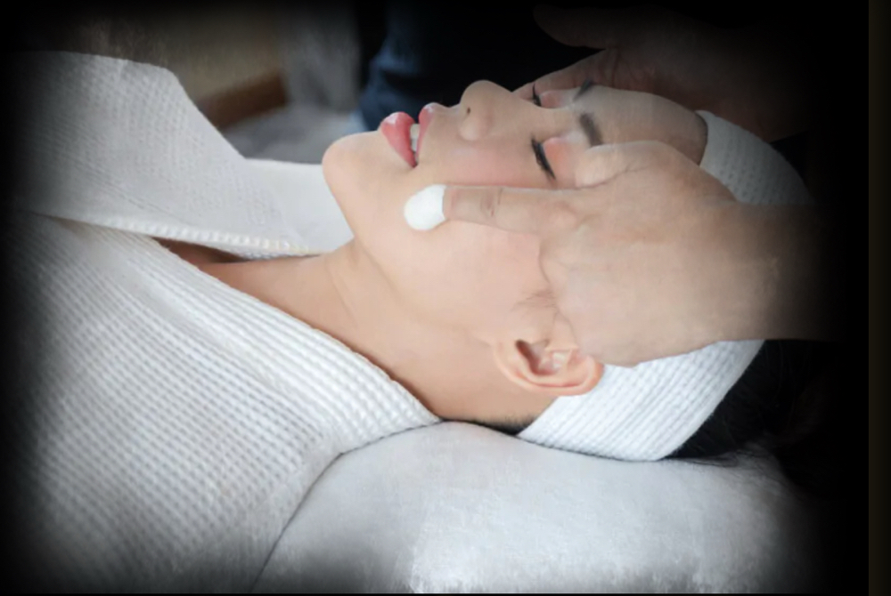 Karalaser signature facial