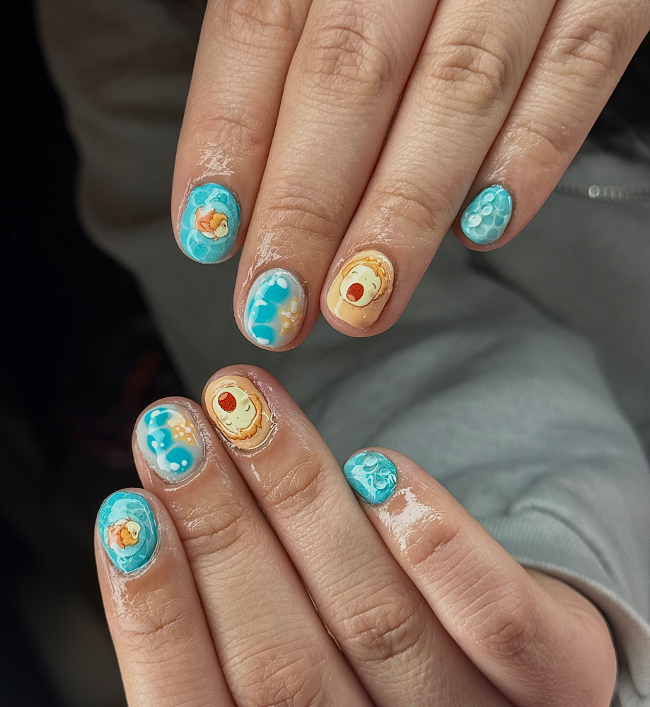 Gel manicure with designs