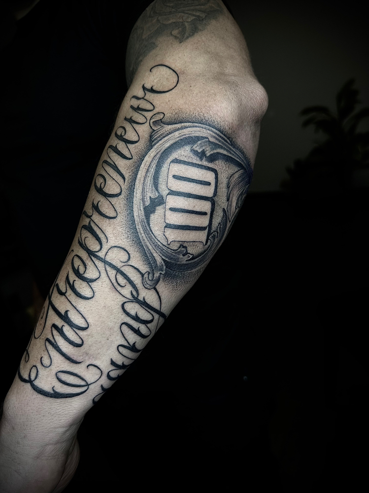 Book Medium/Large Tattoo