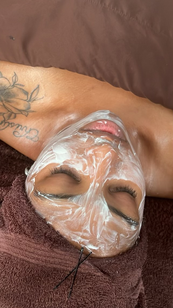 Relaxation Facial
