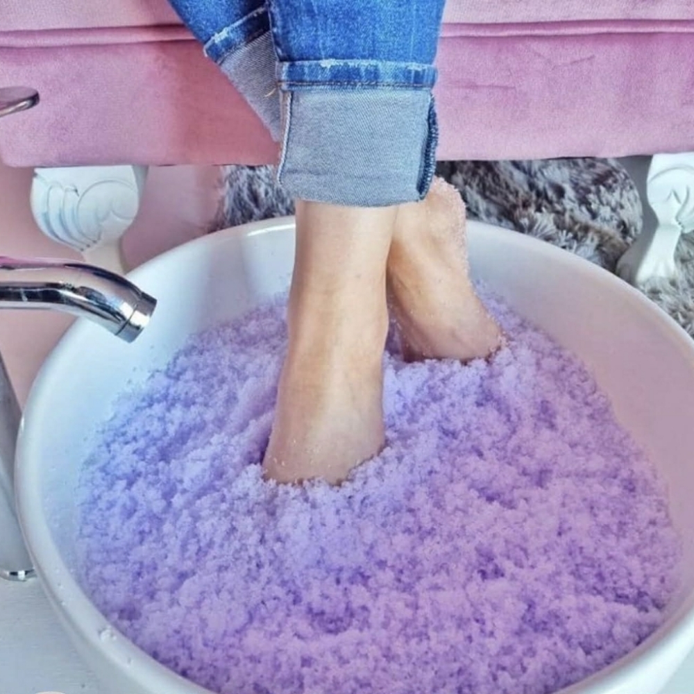 Jelly-Spa Foot Bath at Anchor Massage & Wellness in Hermitage, MO