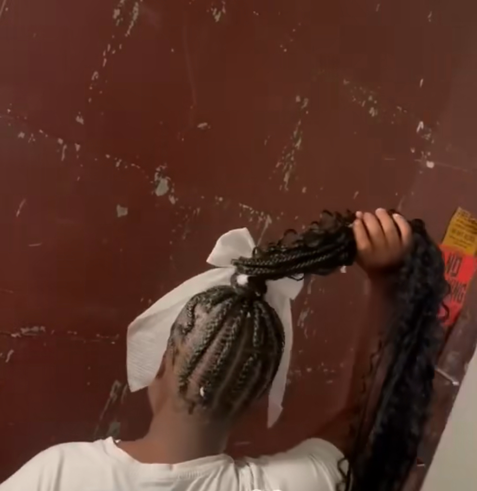 Feed In Ponytail