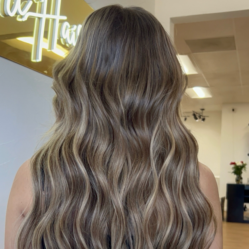 Hybrid Reinstall at Bleach Babe Hair in Riverside, CA