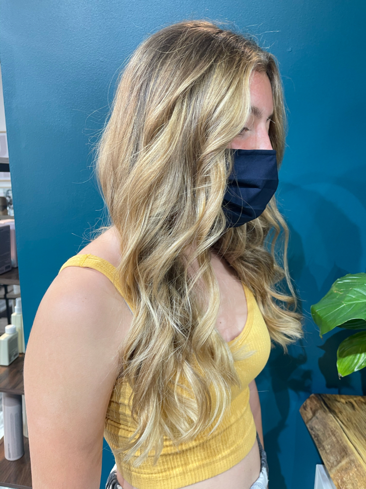 Highlight Or Balayage With Roots