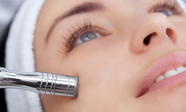 Microdermasion facial