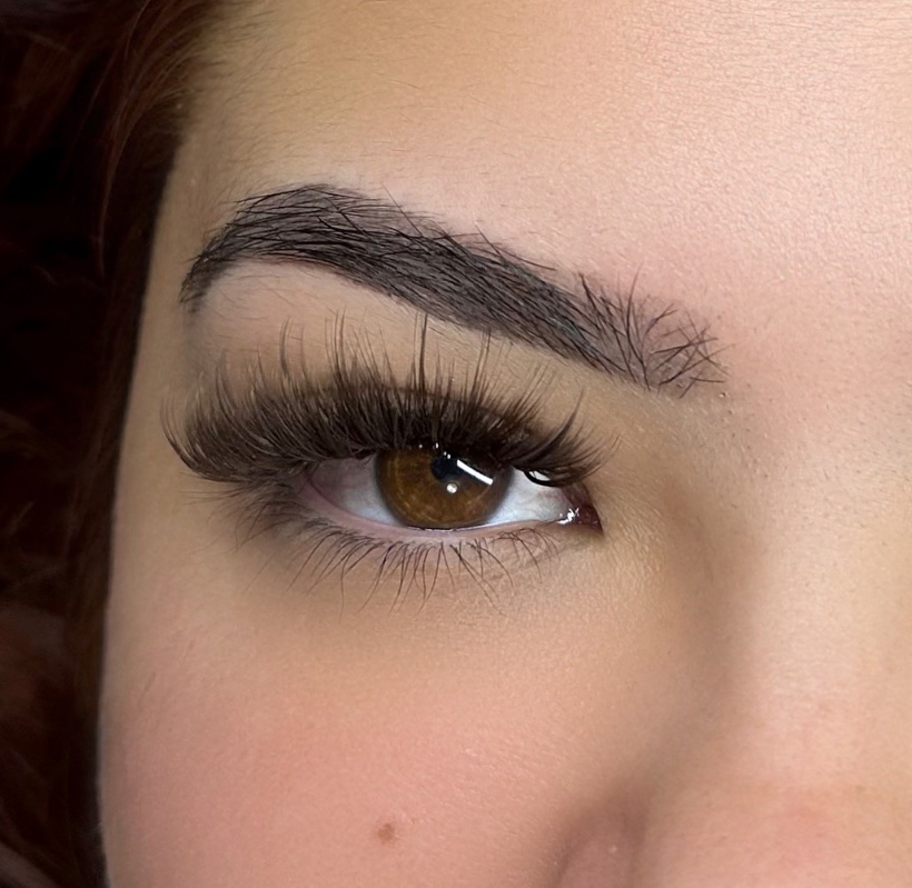 Brown lashes (Volume)