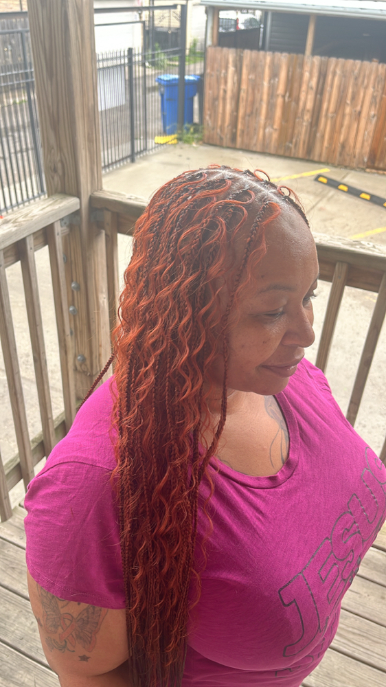 Smedium Boho Knotless at Luxuryybraidsbyshar in Homewood, IL