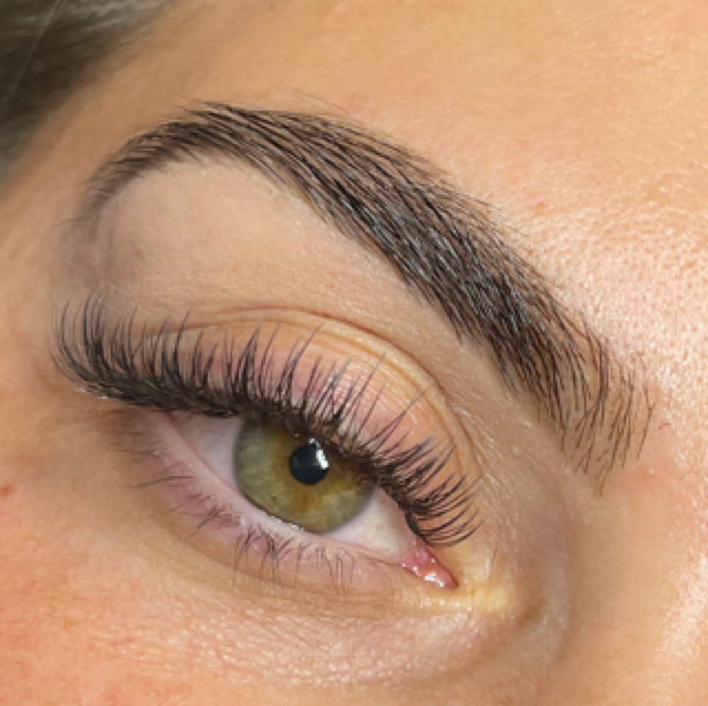 CLASSIC 1 WEEK REFILL at XO BEAUTY BAR in Valley Stream, NY