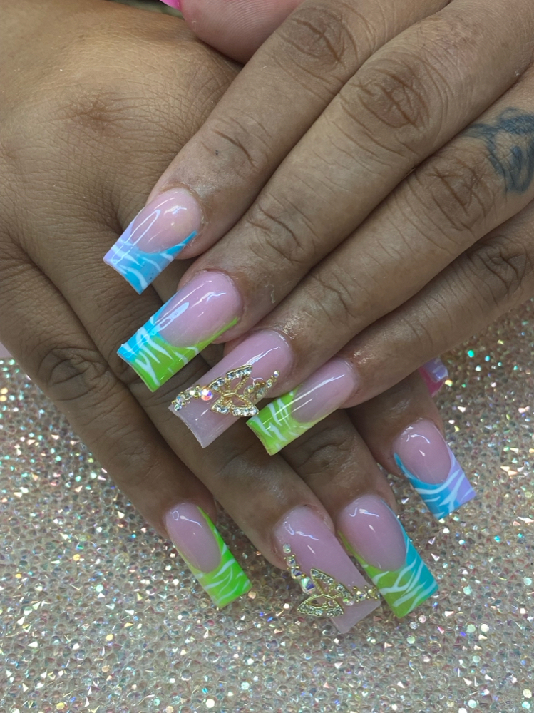 Nail Design W/ Bling Nail