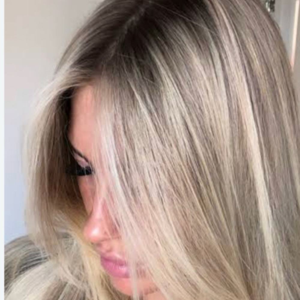 Root Tap Hair Color at 𝐋𝐀𝐋𝐘 𝐙𝐀𝐌𝐁𝐑𝐀𝐍𝐀  |  Master Colorist in Taylor, MI
