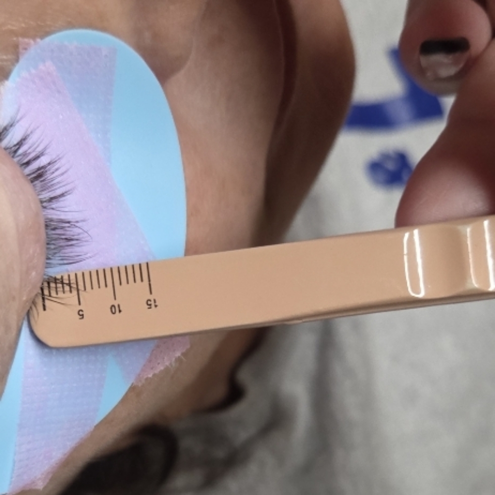 Fabulous Lash Removal