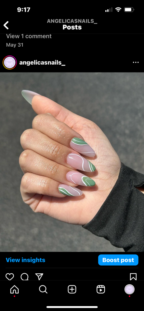 Acrylic set w/ designs
