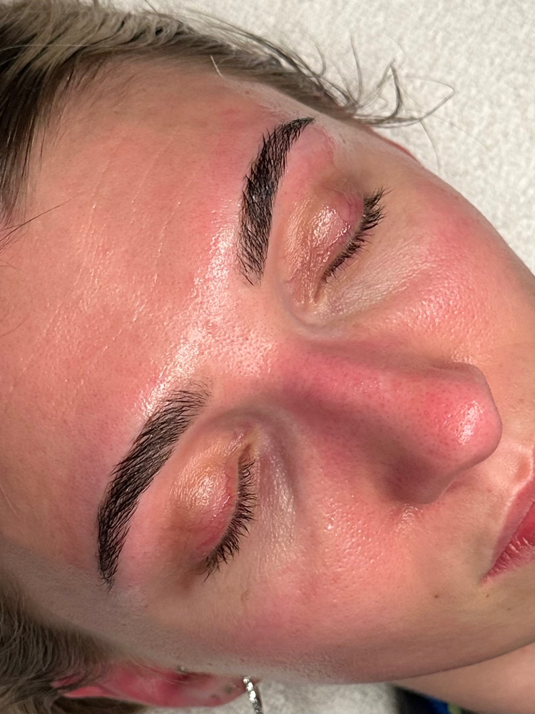 Brow Tinting