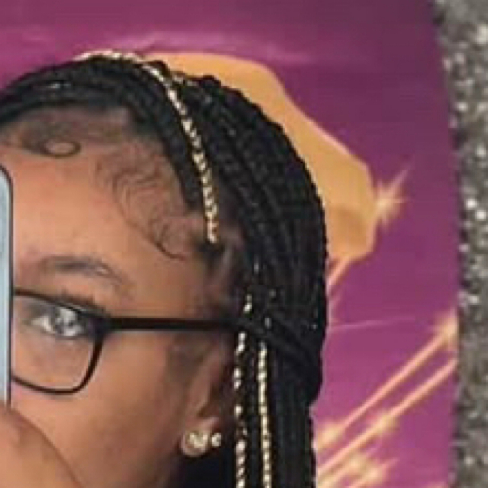 Boxbraids Starting Price at BeYoutiful Beauty Barr in Houston, TX