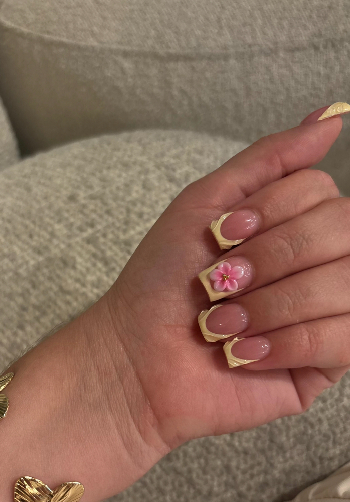 Short Full Set / Set Pequeño at Nails By Ovily in Memphis, TN