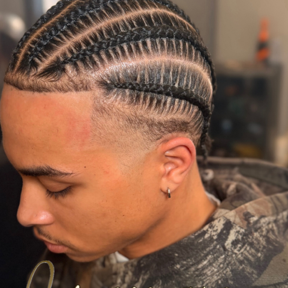 6-8 Stitch Braids at Brittany at The Bella Lounge in san antonio, TX