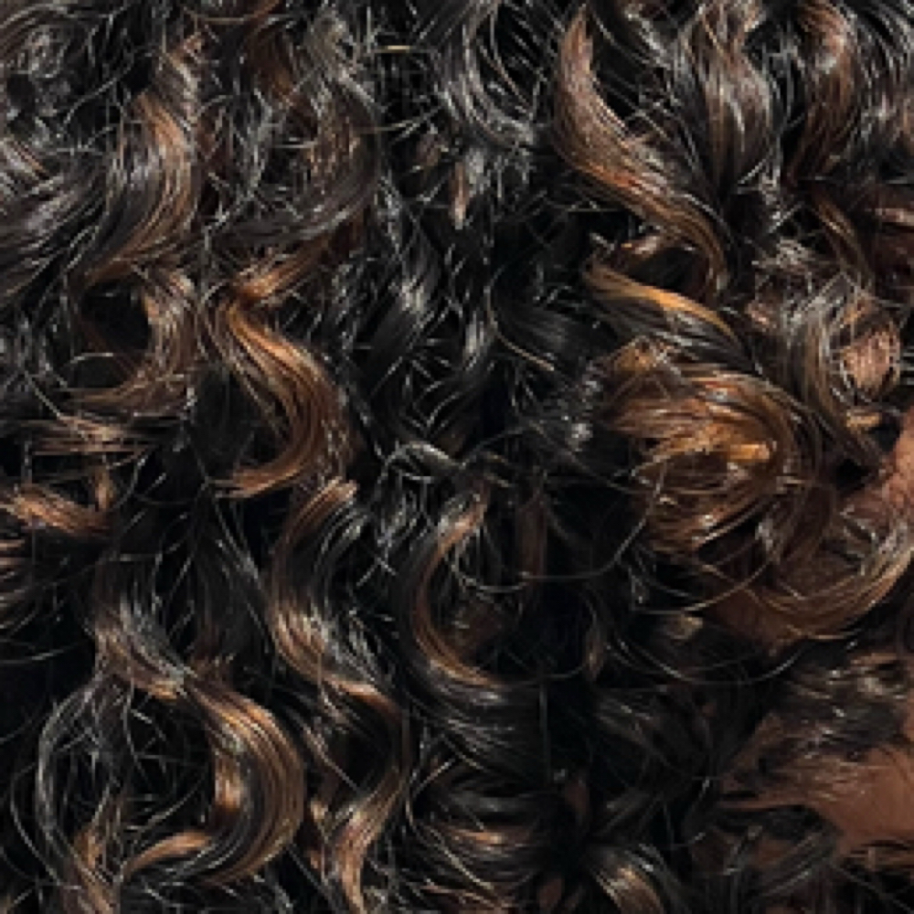 Curly Cut Experience Repeat Guest at The Paisley Lily Curly Salon in Valparaiso, IN