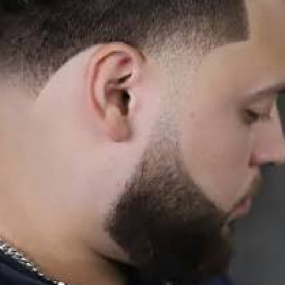 Taper & Beardtrim & Lineup (only) at TwoDayKutz in Longview, WA