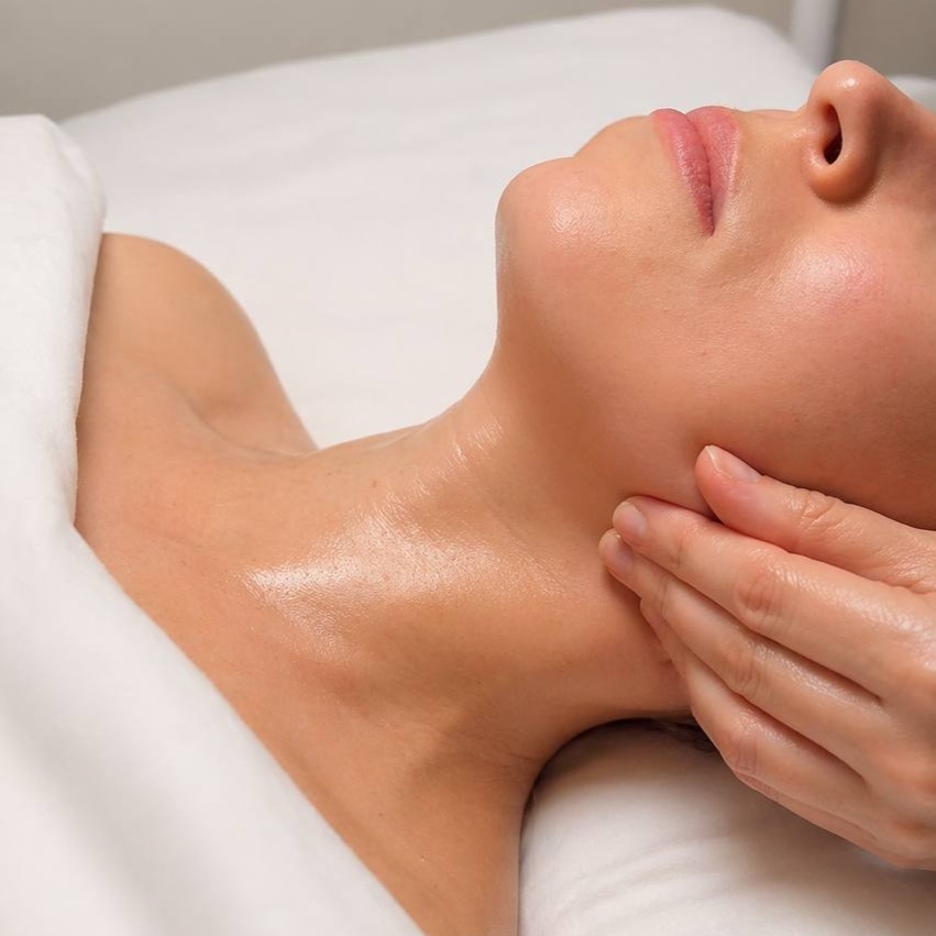 Lymphatic Drainage Facial Massage at La VILNA in Jacksonville, FL