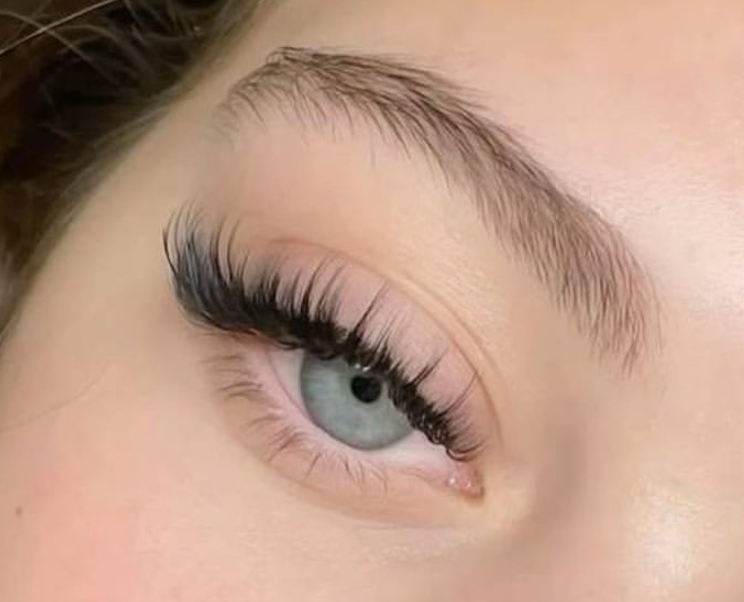 Lace It up Lashes