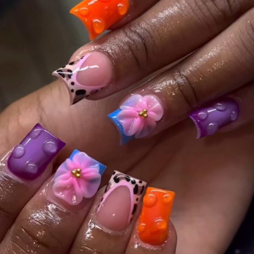 Free Nail Sets at KlawMeKrazii  (Krysnailedit) in Jonesboro, GA
