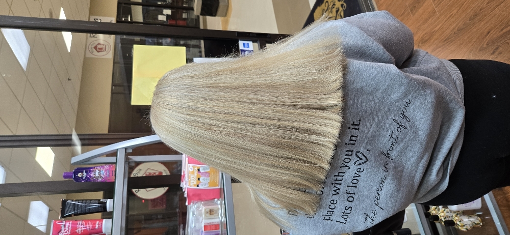 Amekia Smoothing Hair Treatment