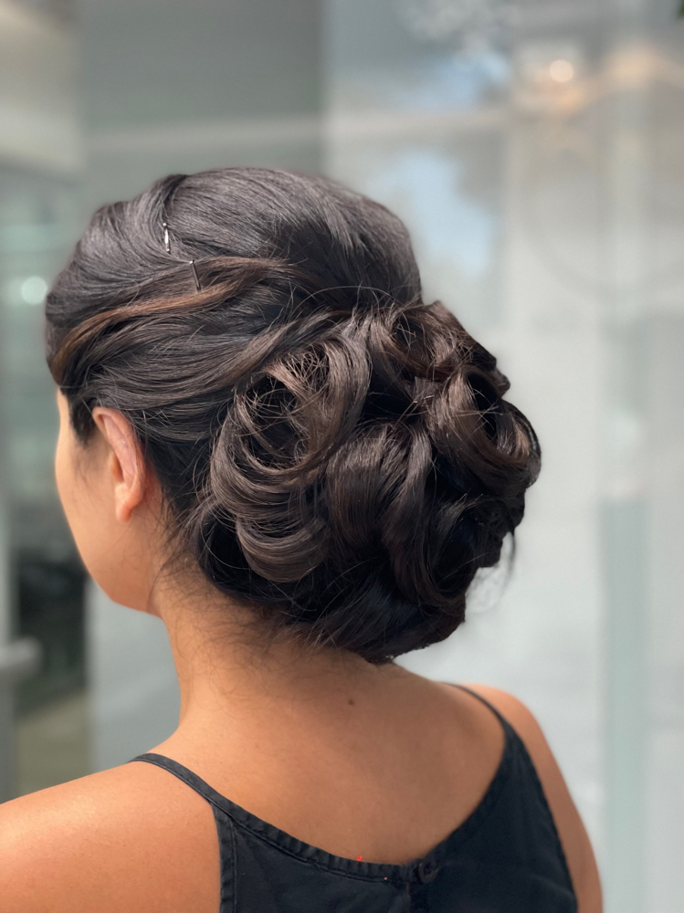 Bridal upstyle