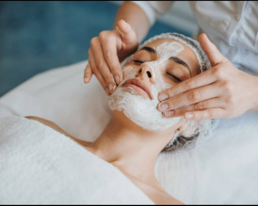 Signature Hydrating Facial