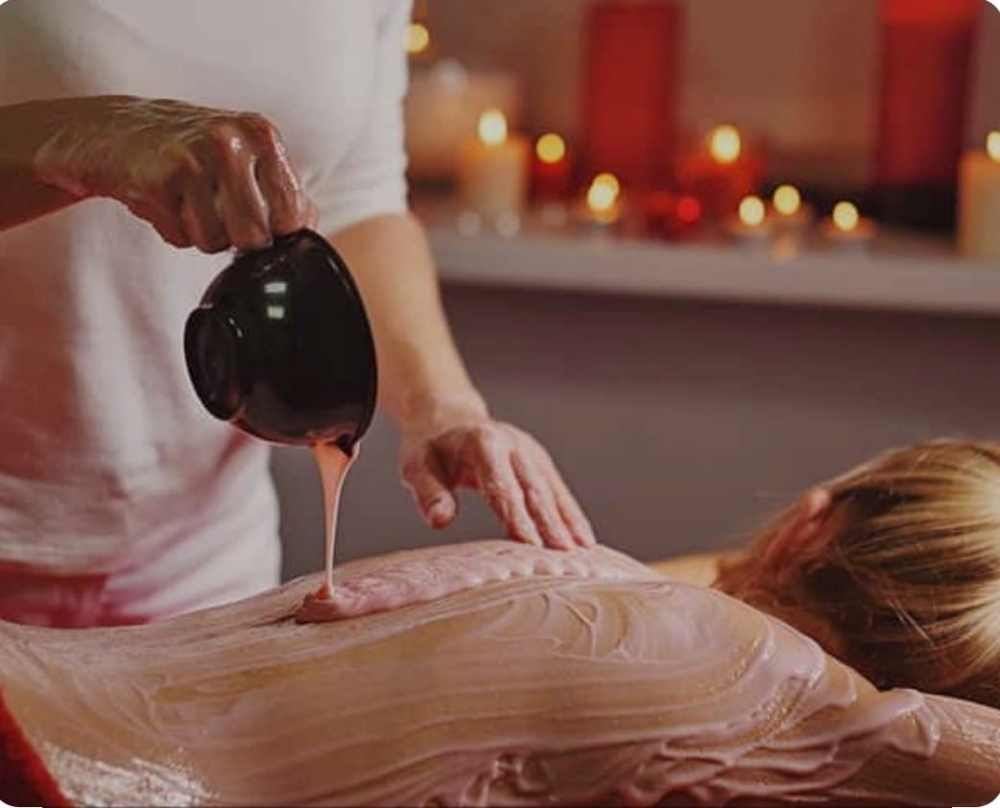 R&B Relaxing Massage (Back Exfol)