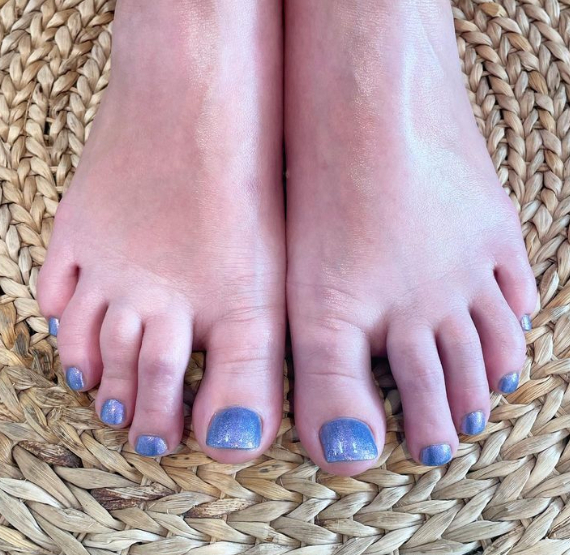 Regular Polish Pedicure