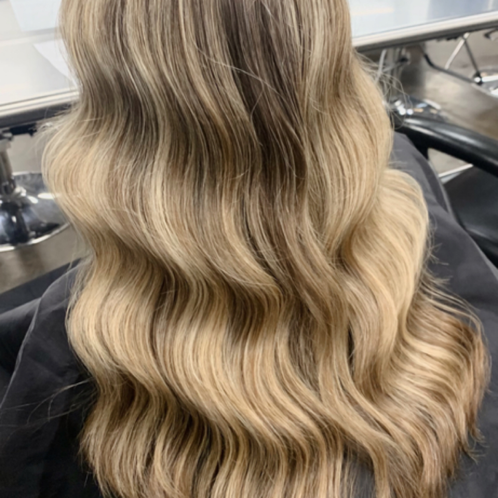 Shampoo Style GN at Bombshell Beauty Salon in Redmond, OR