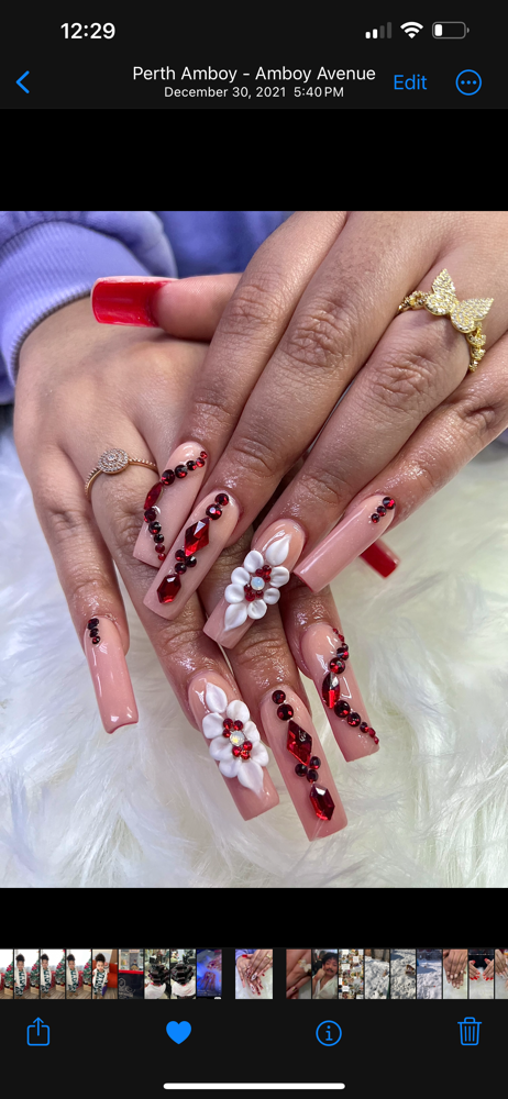 Rhinestones at Rubiiglownails in North Carolina, NC