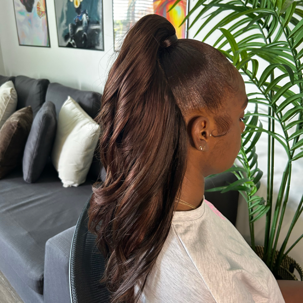 Half up pony X curls at 𝓢𝓽𝔂𝓵𝓮𝓼 𝓫𝔂 𝓈𝒽𝒾𝓃𝒶 in 𝓣𝓪𝓶𝓹𝓪, FL