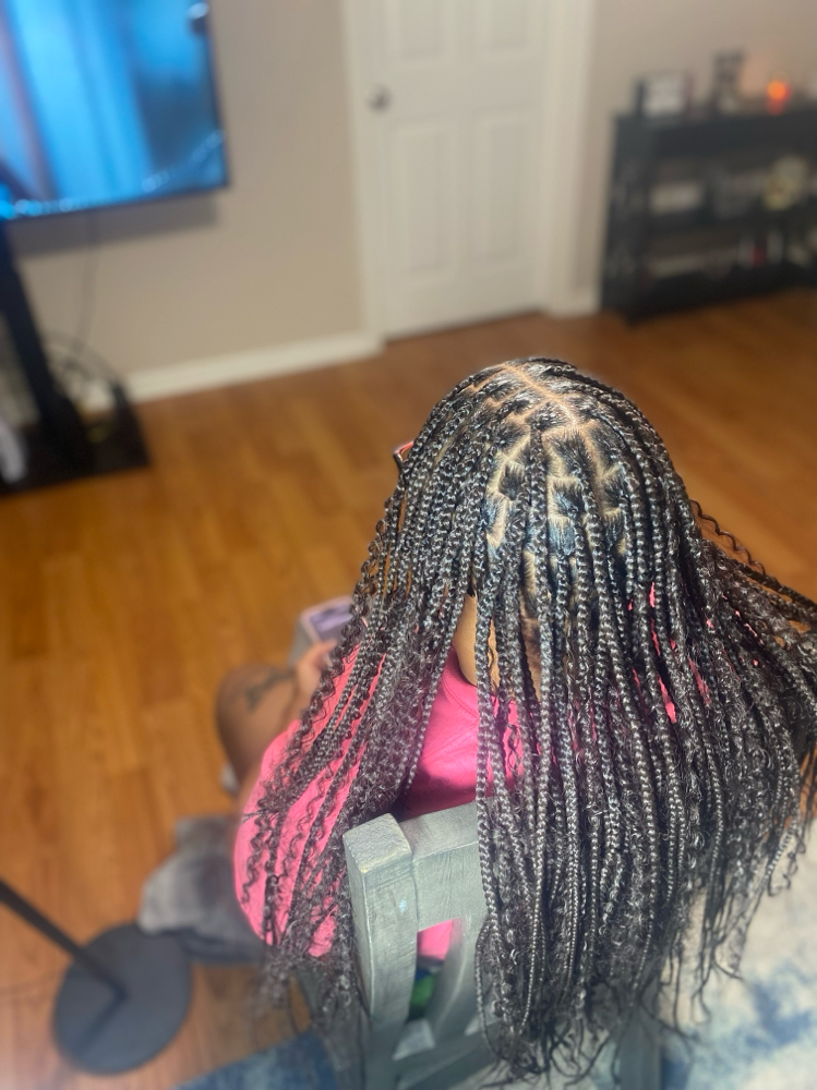 SMEDIUM Knotless Braids