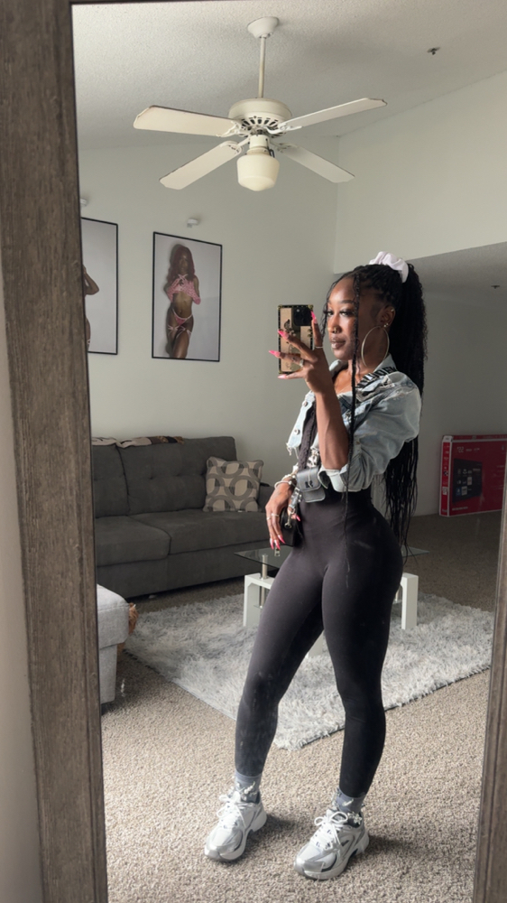 Small/Medium Knotless Braids