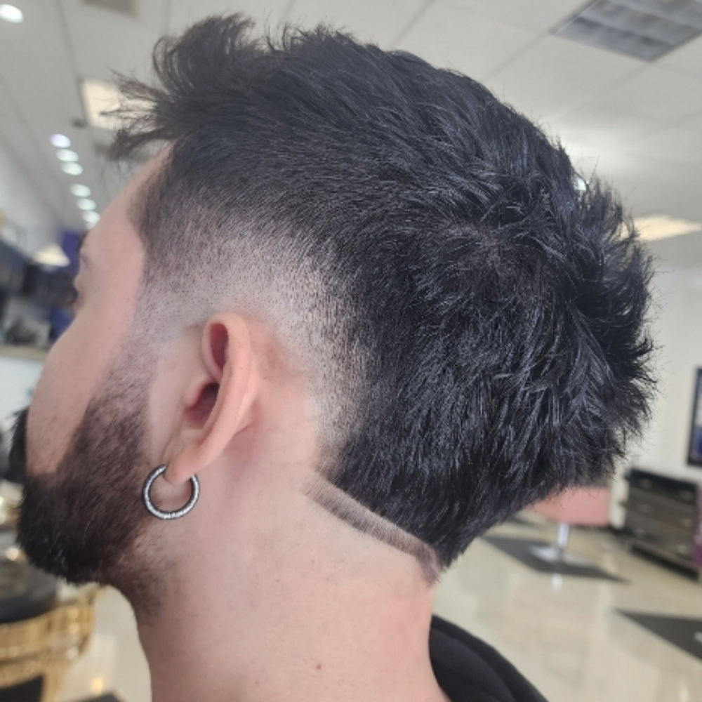 Mens Haircut at Miah Worthwhile in San Antonio, TX